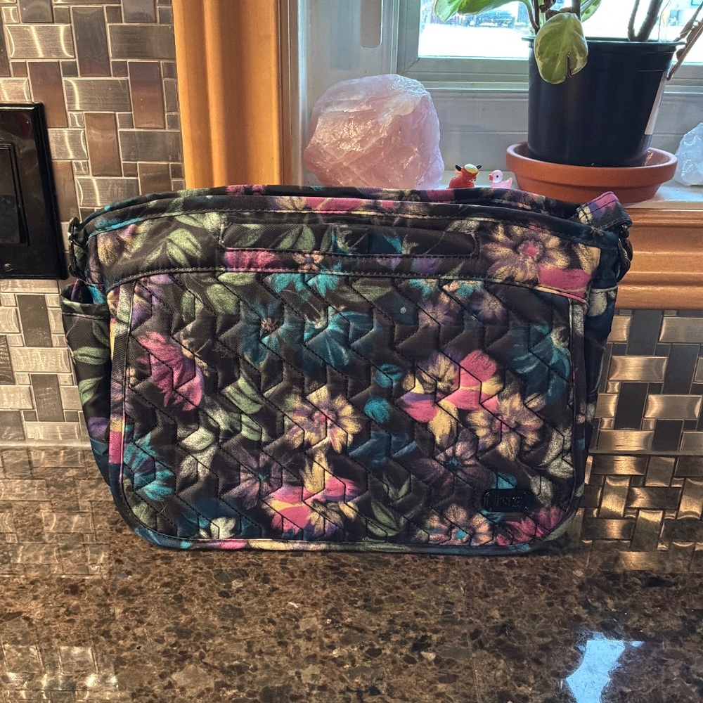 LUG WINGS - BLOOM BLACK. -  NWOT